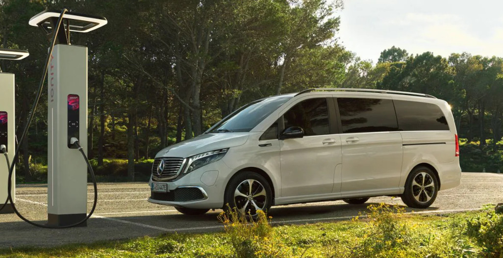 Mercedes-Benz EQV un microbuz electric